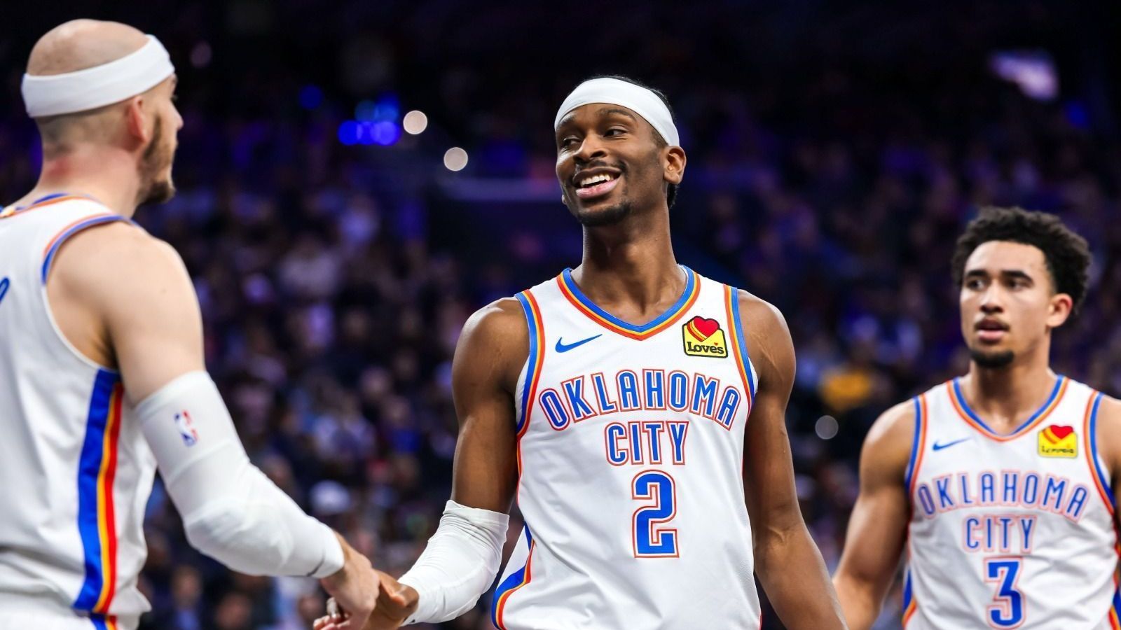 Jogadores do OKC comemorando