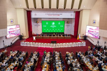 Delegados na 14ª reunião ministerial da Organização Mundial do Comércio (OMC) em Yaounde, Camarões, em 28 de março de 2026