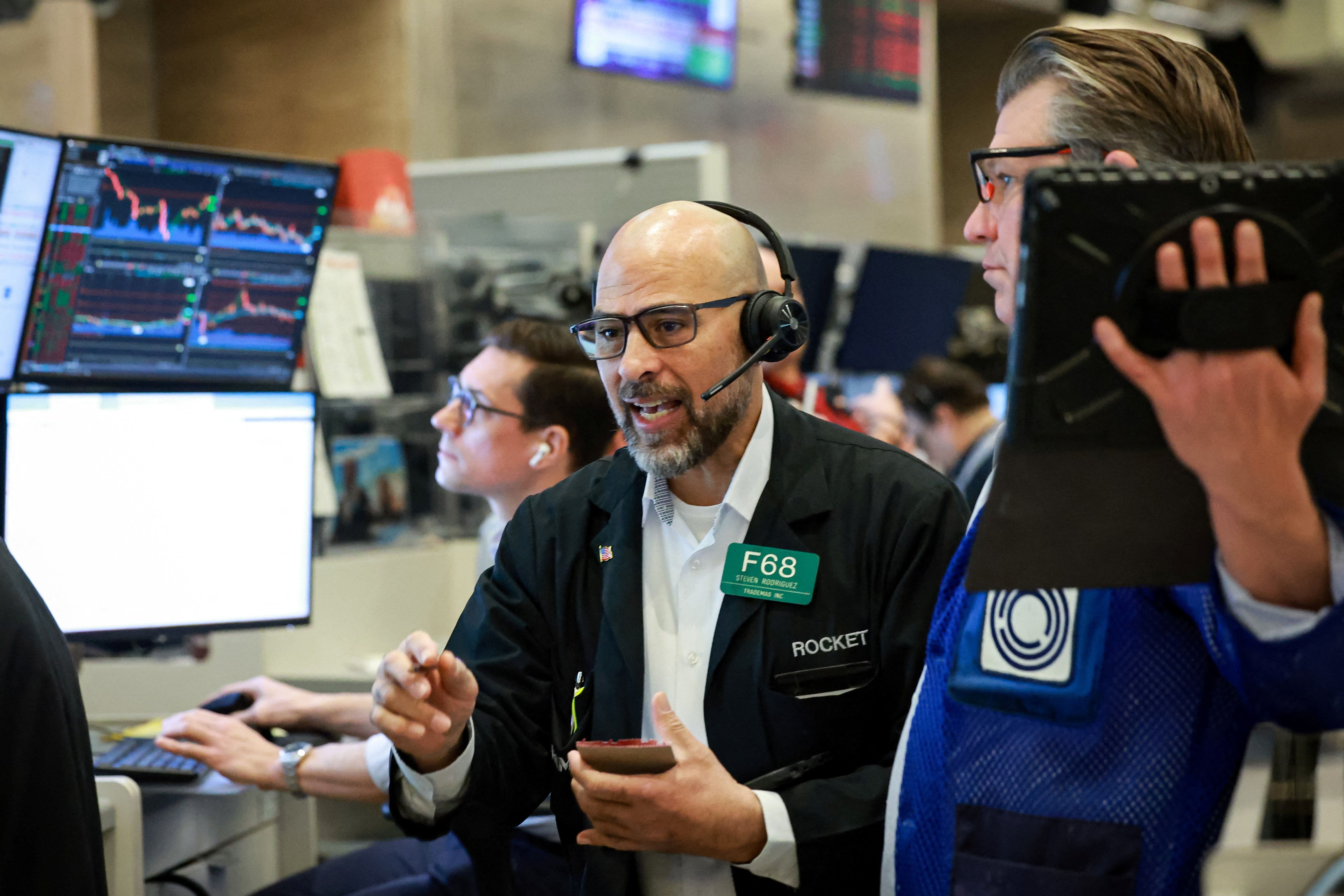 Operadores na bolsa de Nova York em 09/03/2026