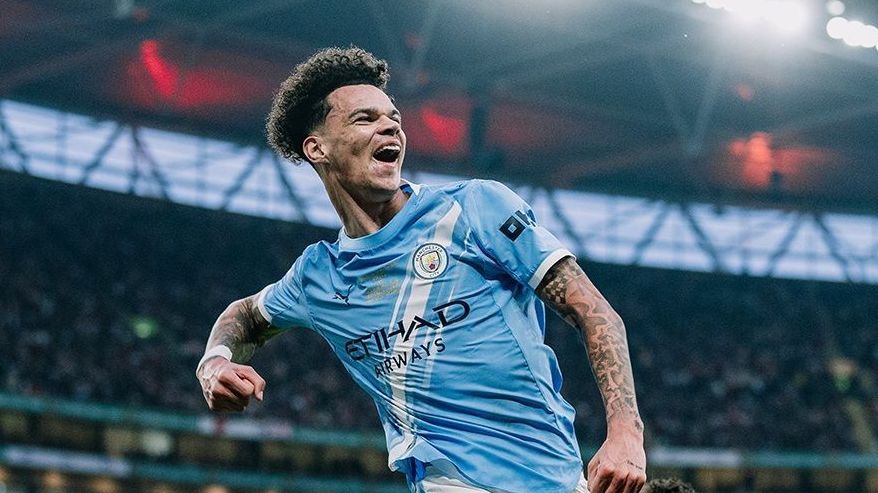 O'Reilly comemora gol na final da Copa da Liga Inglesa