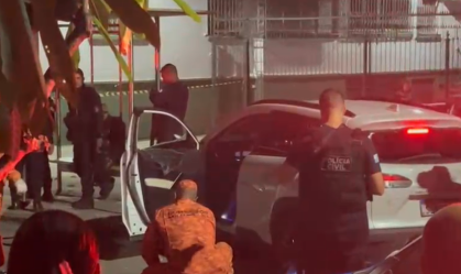 Caso ocorreu durante um patrulhamento de uma equipe da Polícia Militar, quando agentes receberam a informação de que um veículo Corolla Cross seria responsável por roubos na região