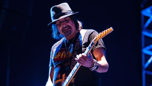 Phil Campbell se apresentou com o Motorhead no festival Monsters of Rock de 2015, em São Paulo