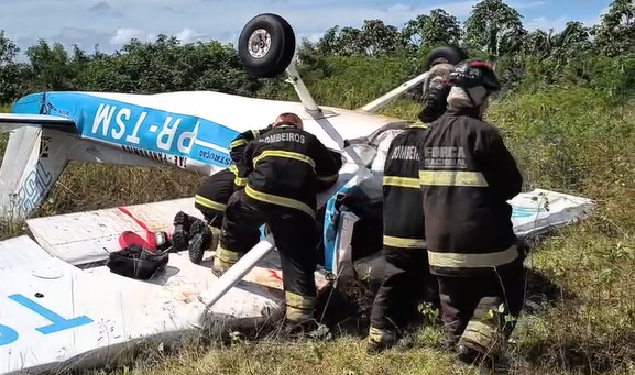 queda avião aeroclube Manaus