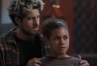 "Três Graças": Joélly e Raul confessam venda de bebê e Gerluce se revolta