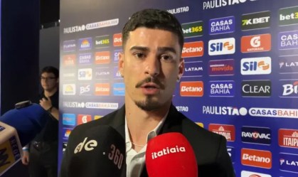 Rômulo em evento da FPF