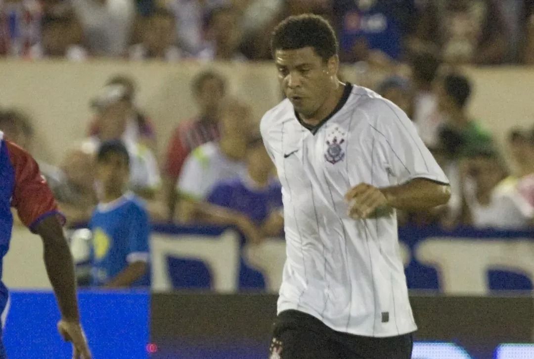 Ronaldo estreou no Corinthians contra o Itumbiara