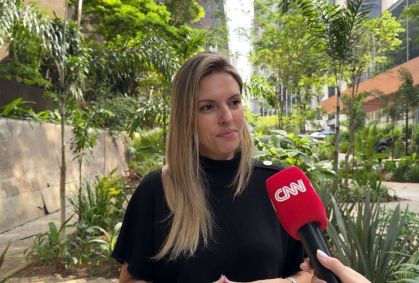 Ruth Manus diz que "quase toda frase sobre mulher já começa errada”