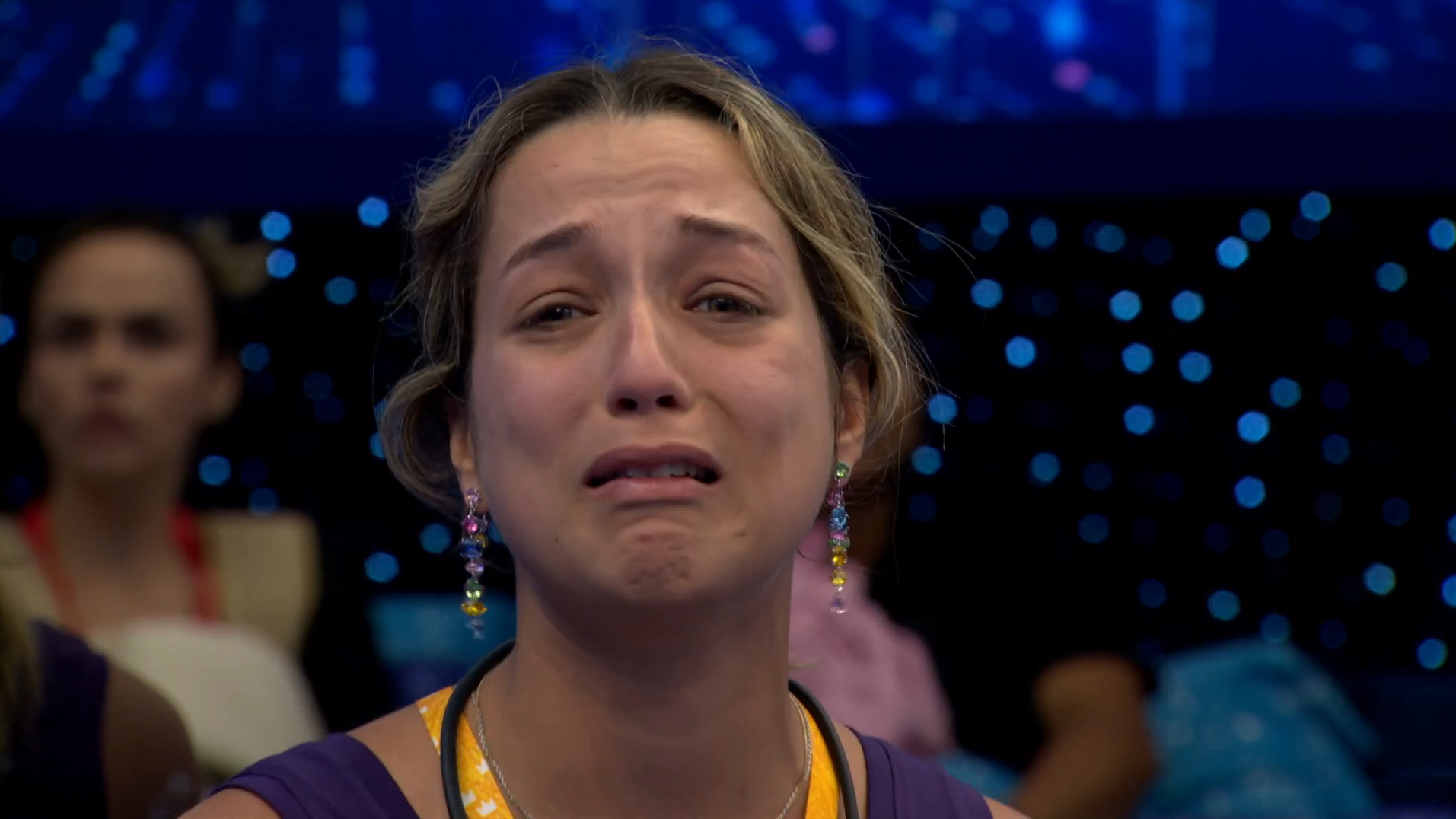 samira-chora-ao-disuctir-com-ana-paula-renault-bbb-26