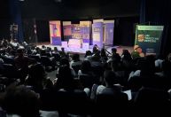 Projeto leva educação financeira a escolas públicas com teatro e oficinas