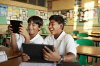 "Tecnologia precisa atender aos objetivos da escola", diz especialista