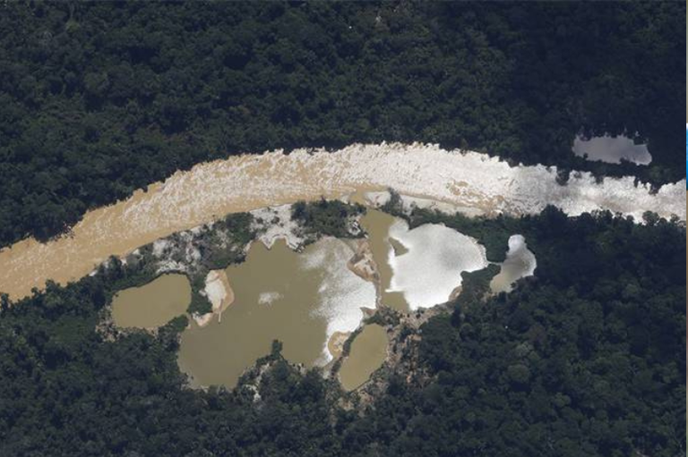 Rio Tonantins, no Amazonas.