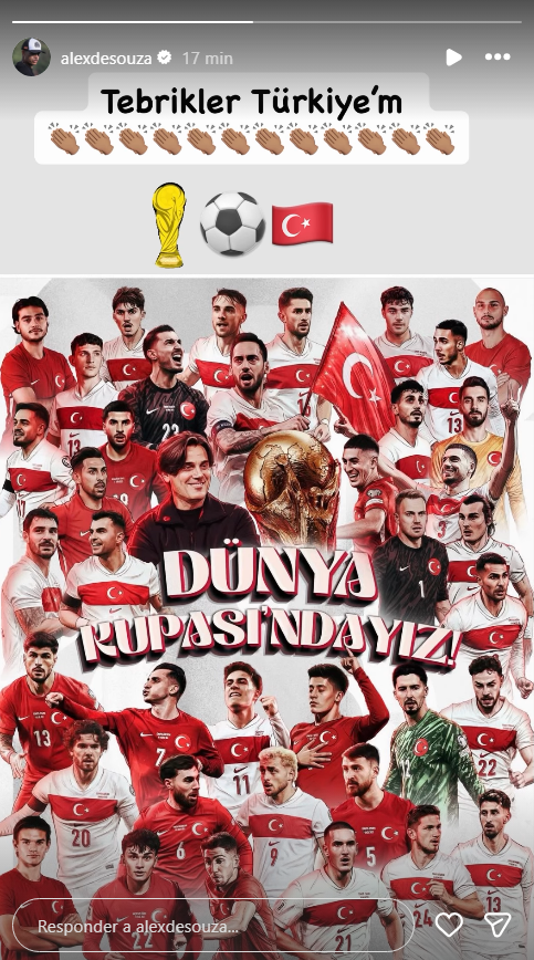 Alex parabeniza Turquia por vaga na Copa • Reprodução/Instagram@alexdesouza