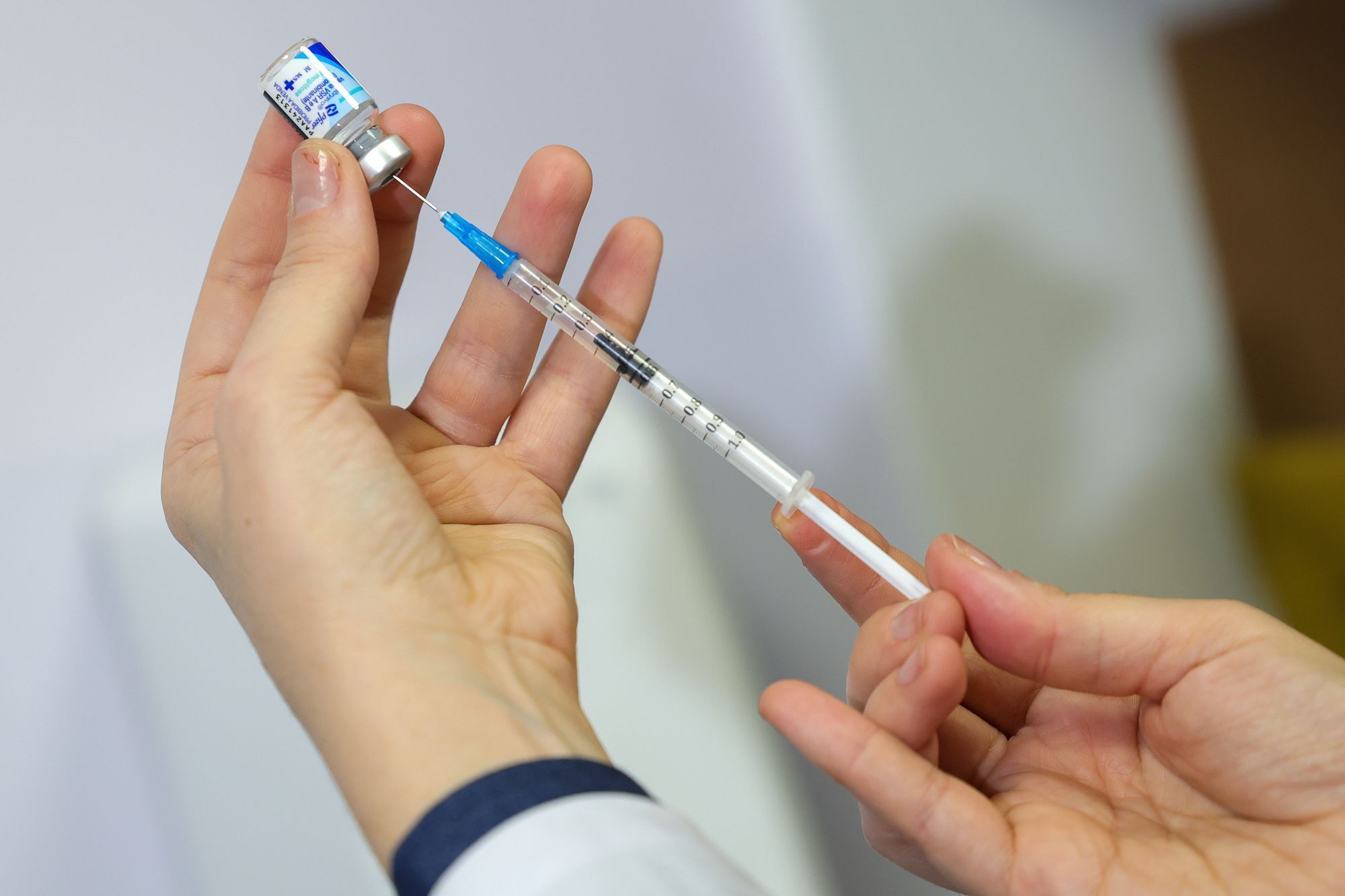 Ato simbólico de vacinação em gestantes abre campanha naciona