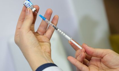 Ato simbólico de vacinação em gestantes abre campanha naciona