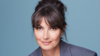 Autora de best-sellers, Valérie Perrin comenta sucesso entre brasileiros