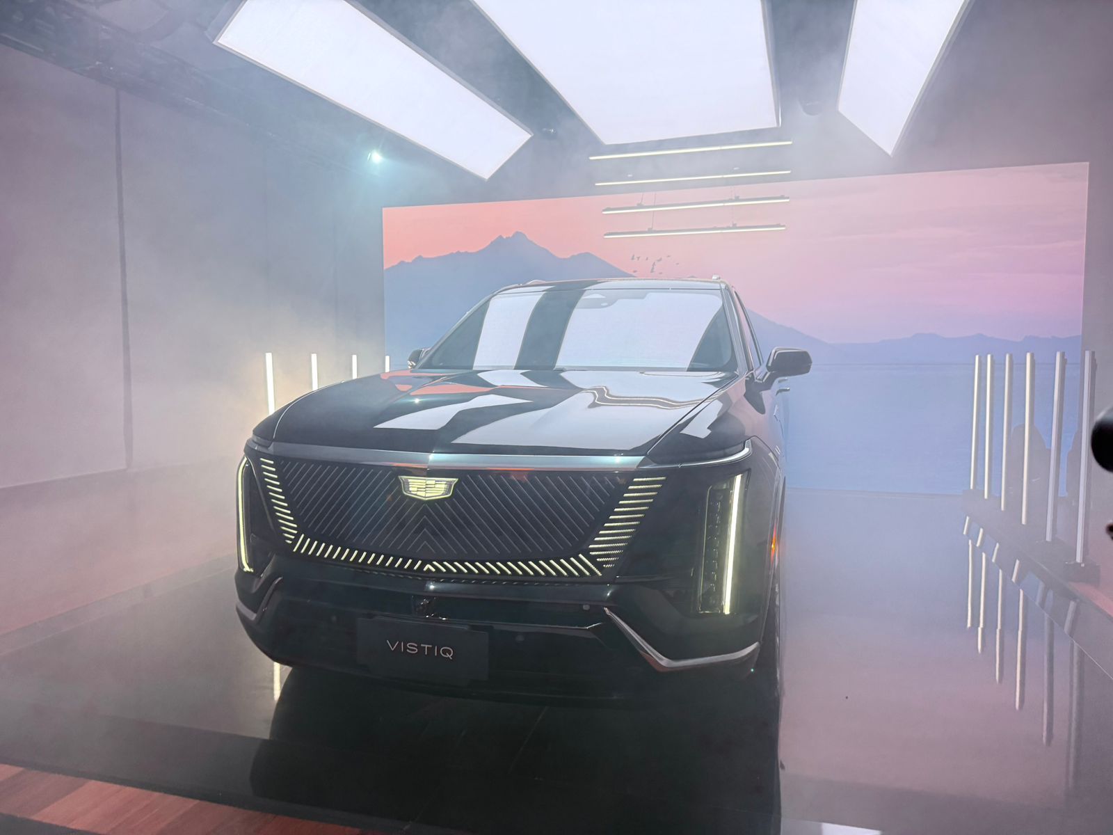 Cadillac Vistiq tem porte grande e seis assentos • Rodrigo Barros/CNN