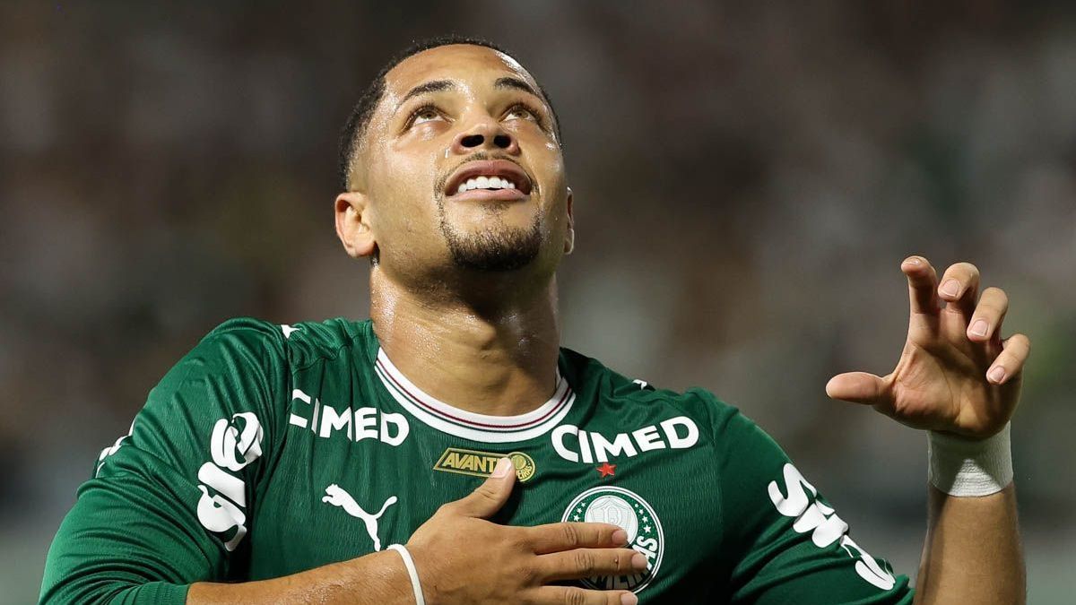 Vitor Roque, do Palmeiras