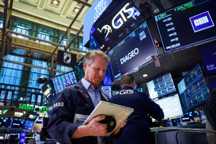 Operador na bolsa de Nova York em 17/03/2026