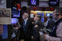 Wall Street sobe com perspectiva de fim para guerra no Oriente Médio