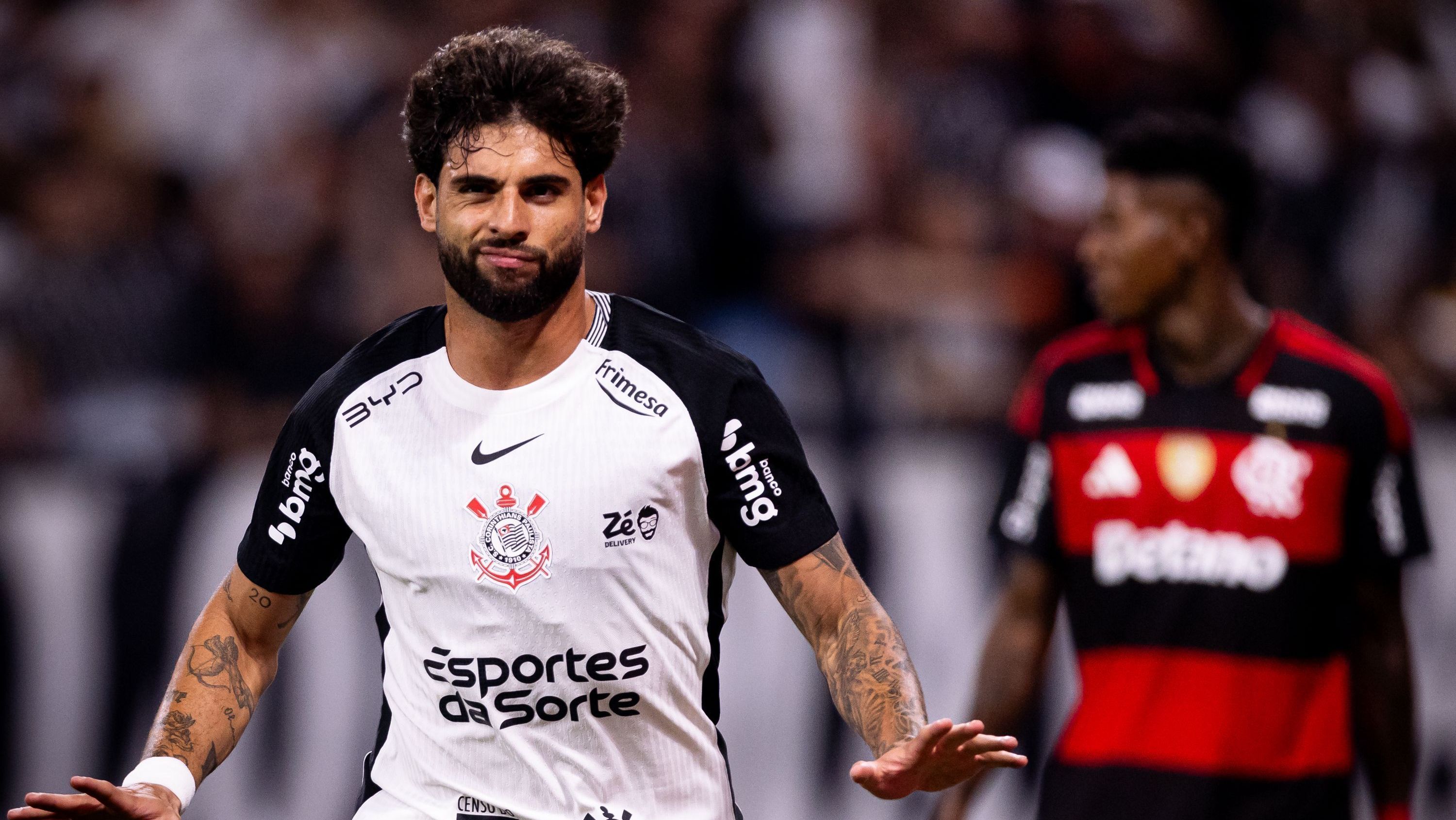 Yuri Alberto comemora gol de empate na Neo Química Arena contra o Flamengo