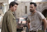 Jake Johnson, de "A Múmia", diz como é trabalhar com Tom Cruise: "Intenso"