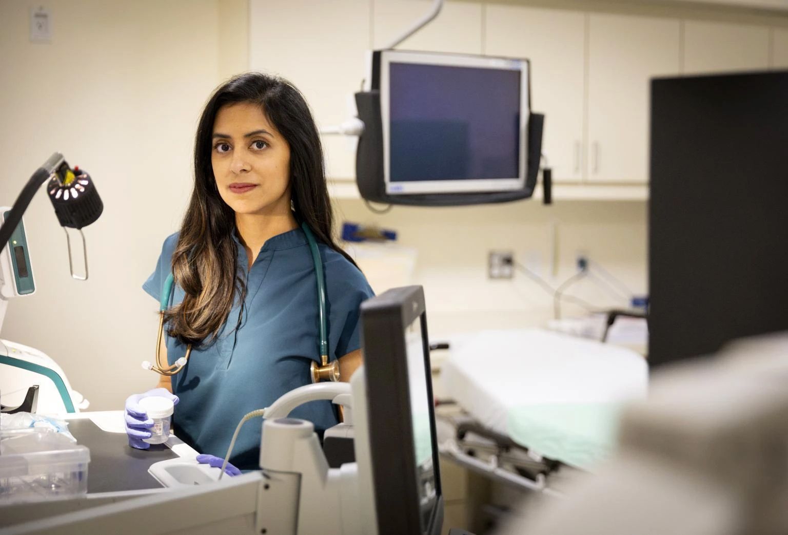 "Eu penso no meu intestino como um cérebro", afirma a Dra. Trisha • Niles Singer/Harvard Staff/Divulgação
