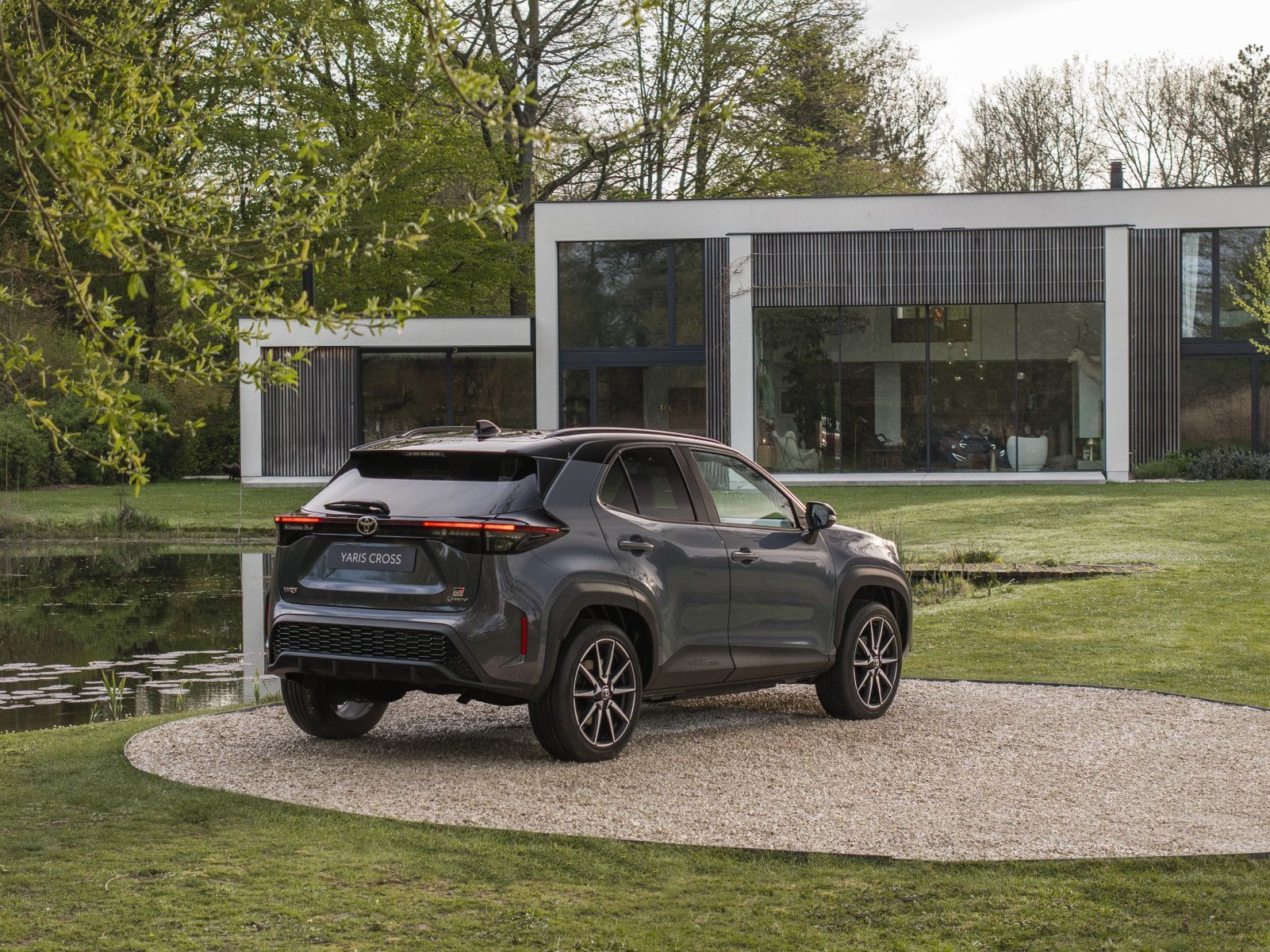 Toyota revela Yaris Cross europeu com design diferente do Brasil