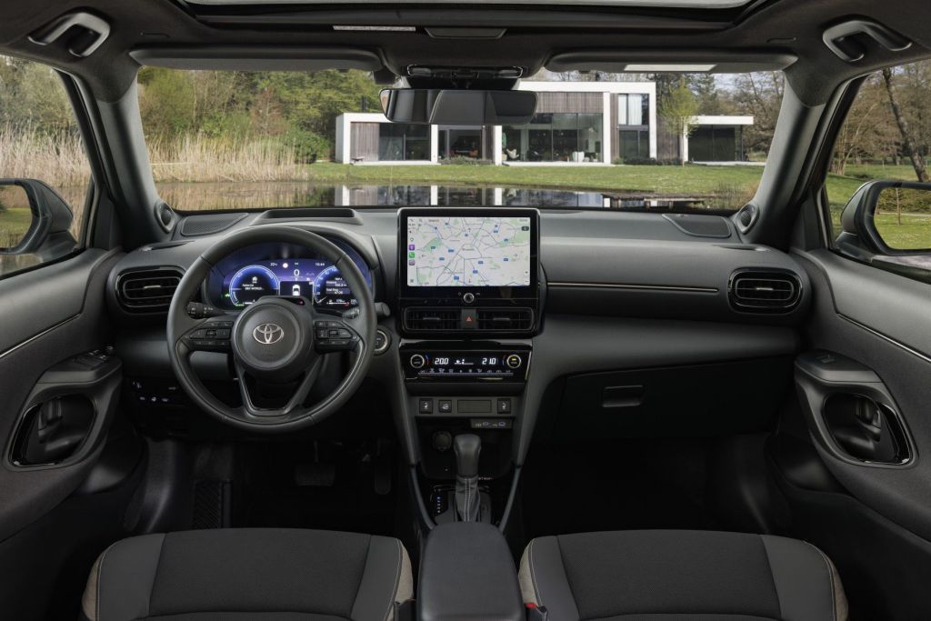 Interior do Toyota Yaris Cross europeu