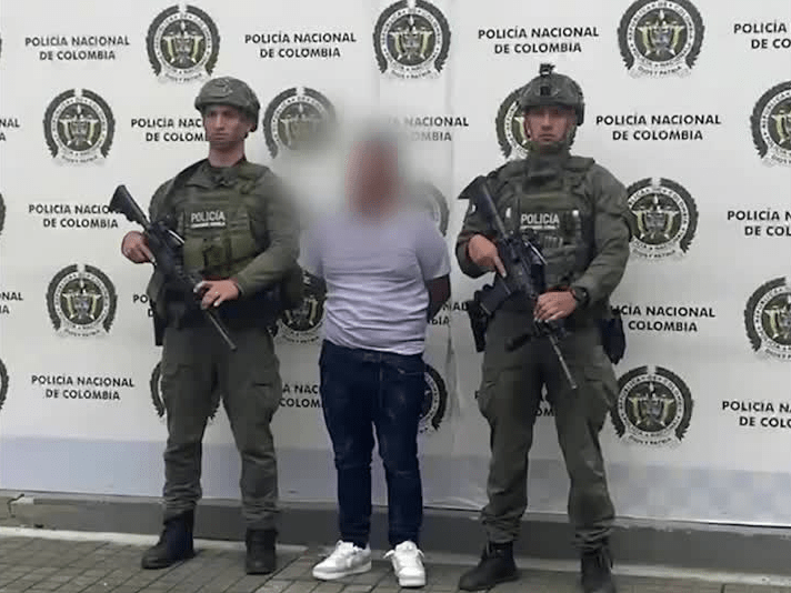 Colômbia prende suspeito de ataque com explosivos que deixou 20 mortos