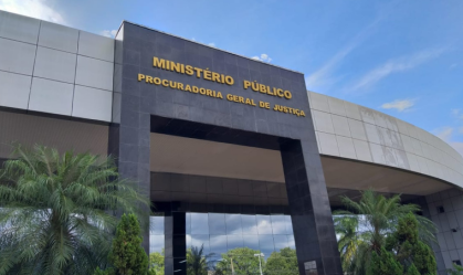 24 - Fachada PGJ