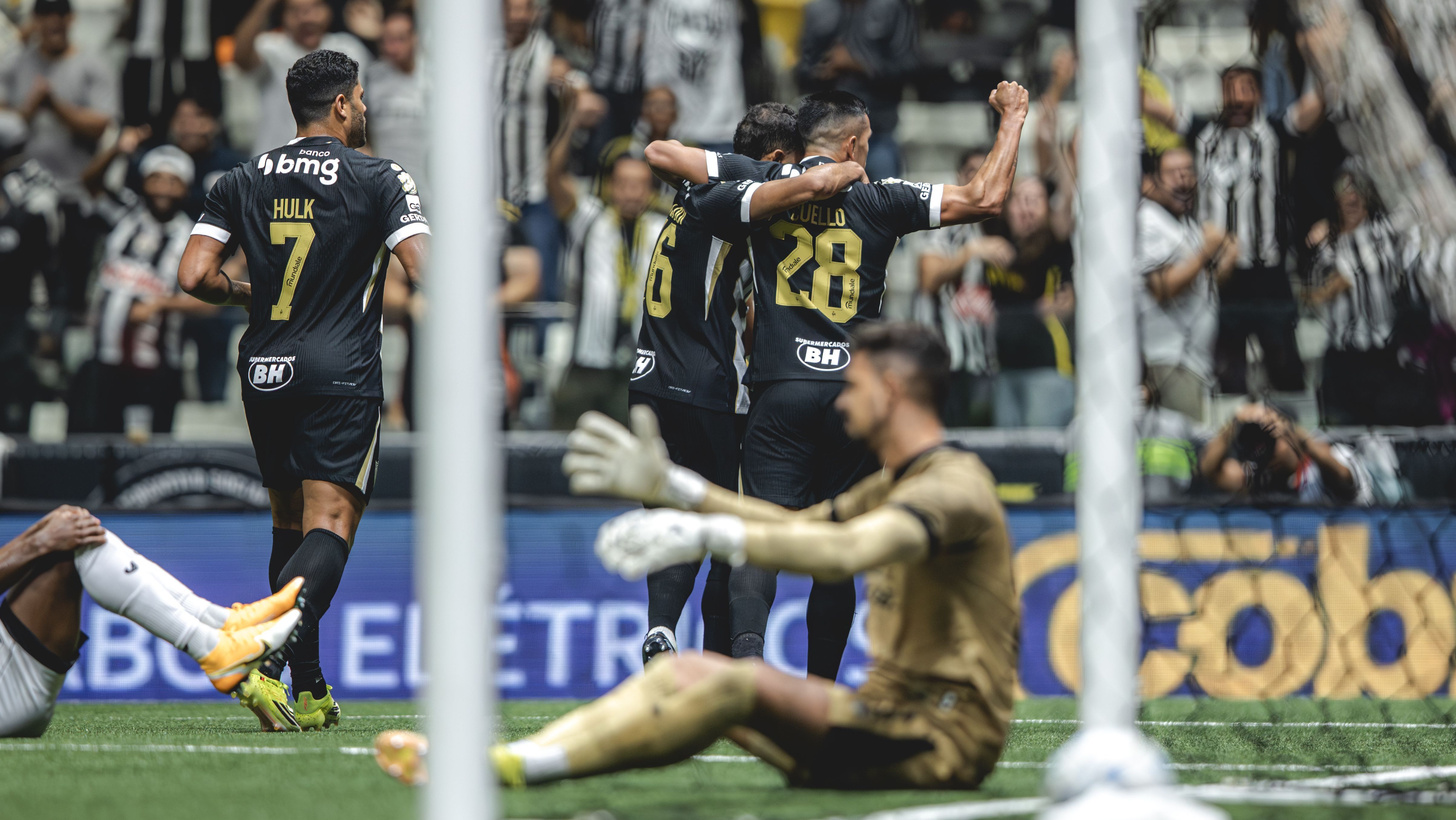 Renan Lodi marcou o gol da vitória do Atlético-MG sobre o Ceará