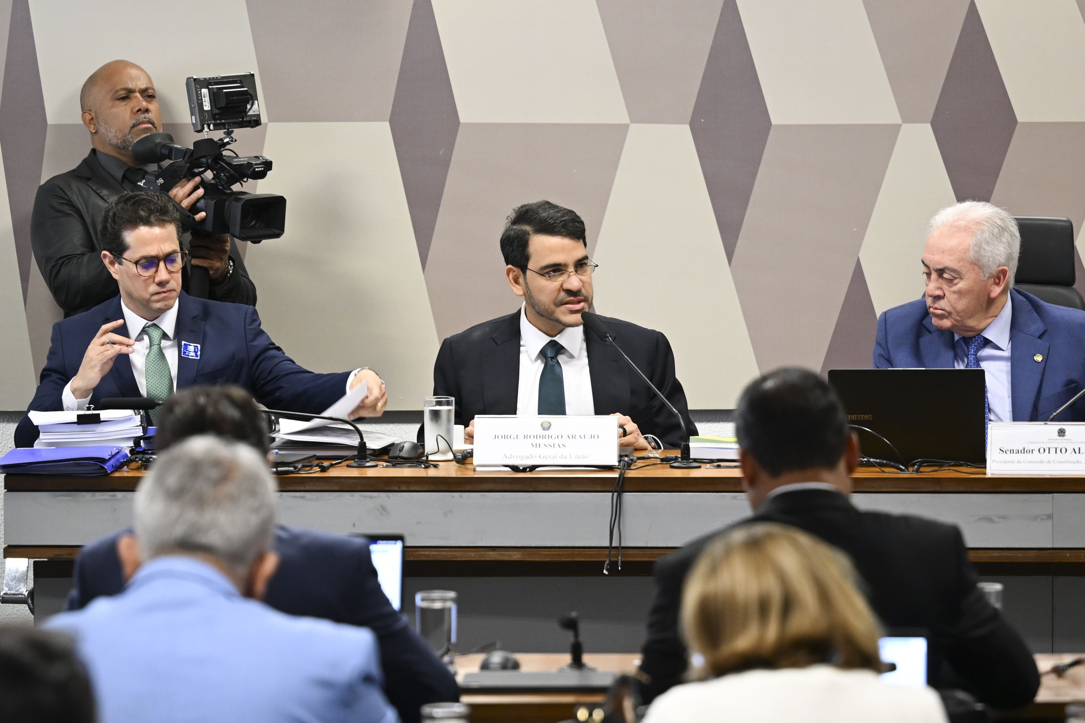 CCJ - Comissão de Constituição, Justiça e Cidadania