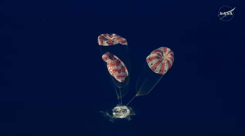 Momento de Splash Down da Orion • NASA