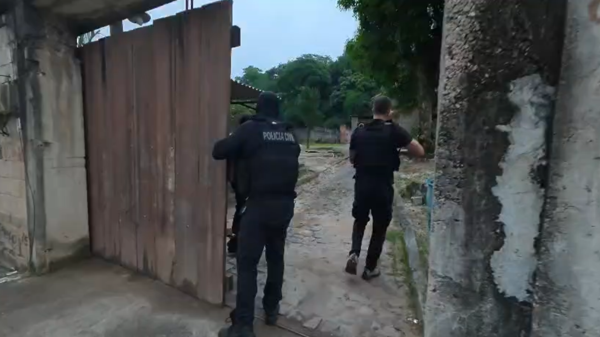 São cumpridos mandados de prisão e de busca e apreensão no Rio, em Duque de Caxias, Cabo Frio e Paraty