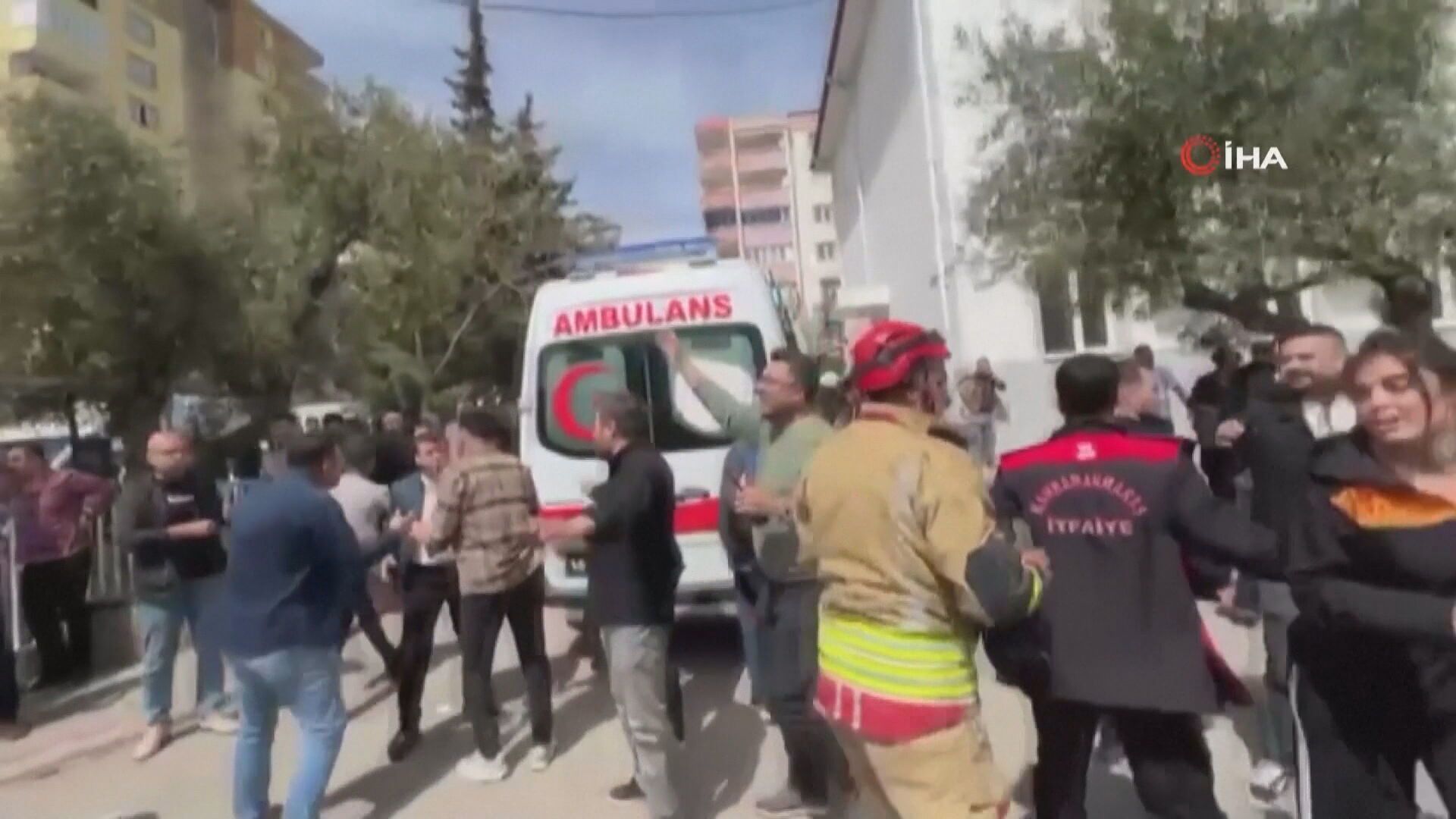 Ataque a tiros em escola deixa mortos na Turquia