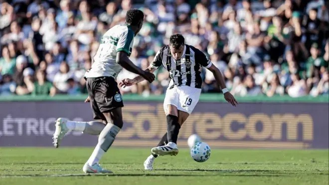 Atlético e Coritiba décima segunda rodada Brasileirão