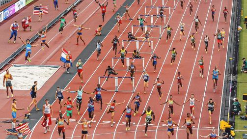Atletas durante prova