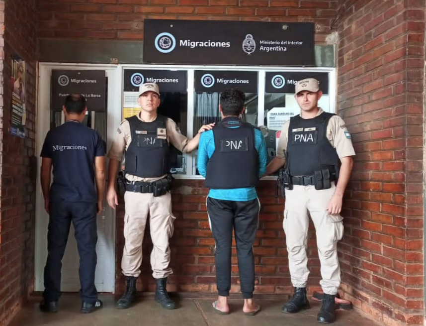 Brasileiro é detido tentando entrar ilegalmente na fronteira da Argentina • Departamento de Migrações da Argentina
