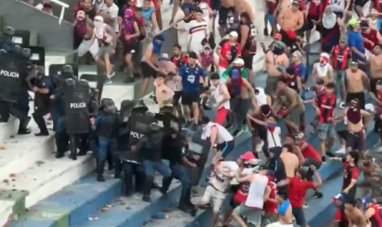 Violência em Assunção interrompe jogo do Paraguaio