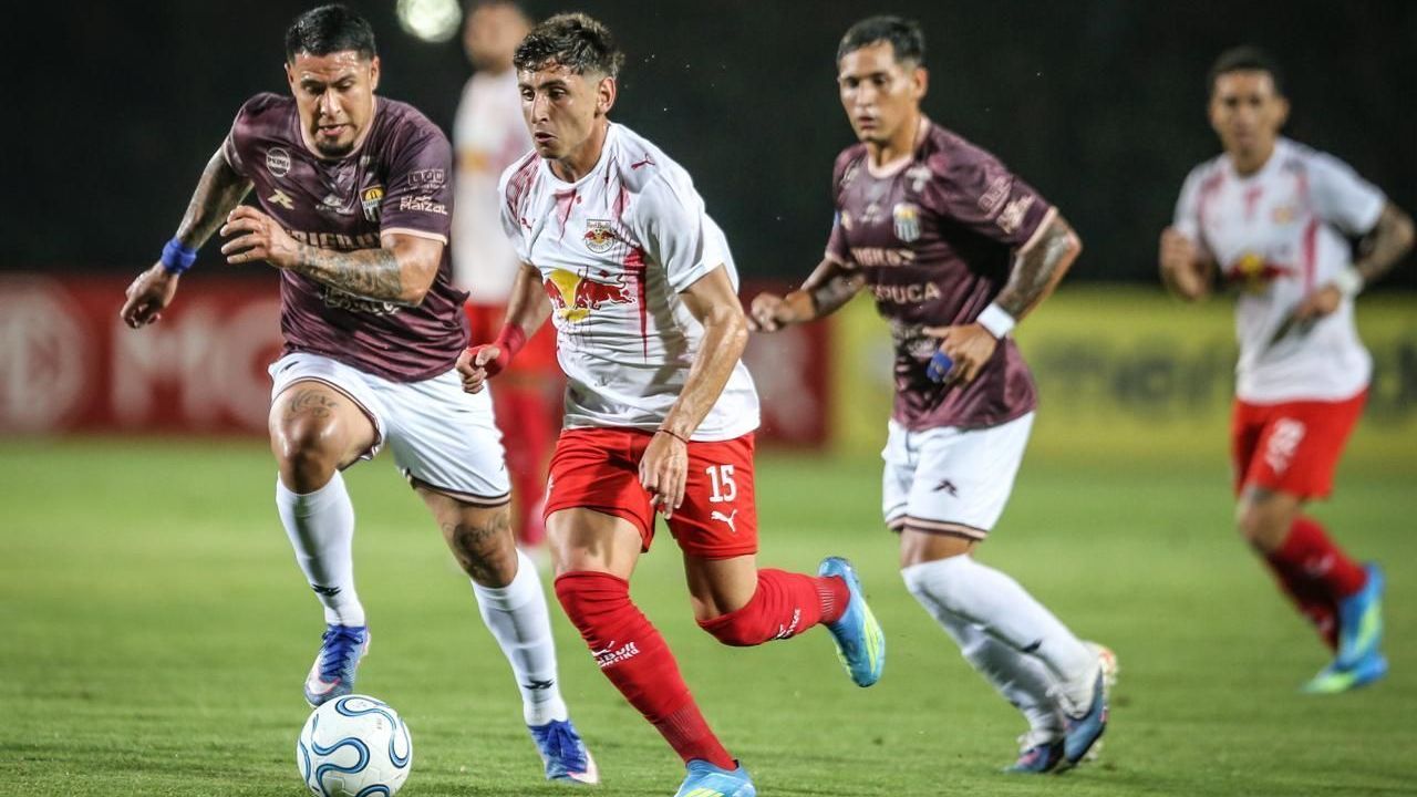 Lance de Carabobo x Red Bull Bragantino pela Sul-Americana