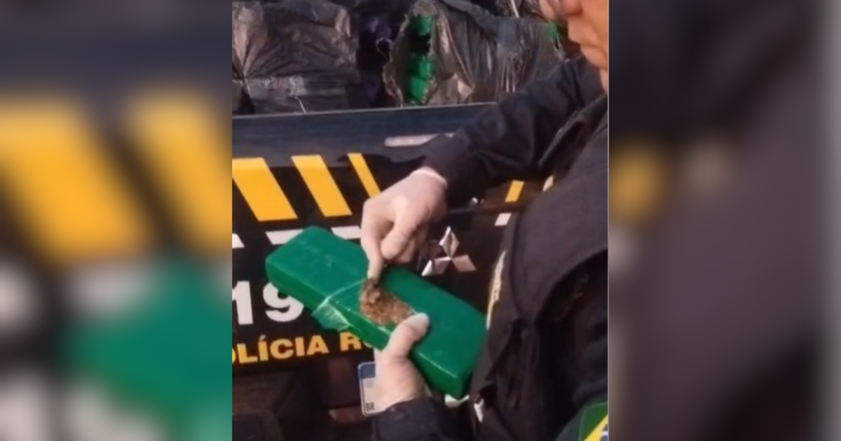 Após acidente, PRF encontra maconha em caminhão que transportava cosméticos
