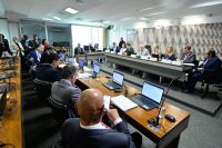 Comissão realiza sabatinas e aprova indicações para CNMP e CNJ