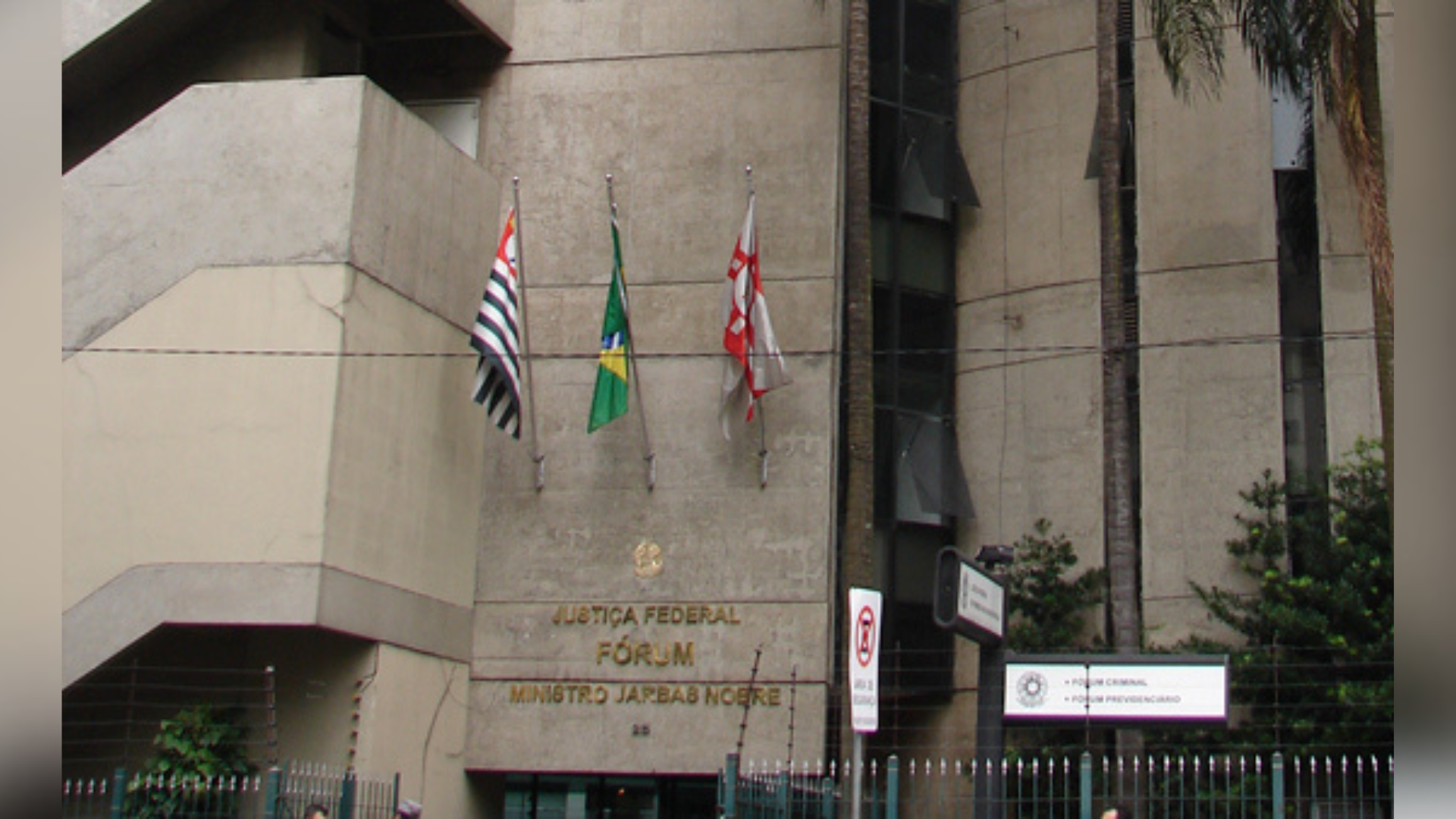 CONDENA EXPLORAÇÃO SEXUAL