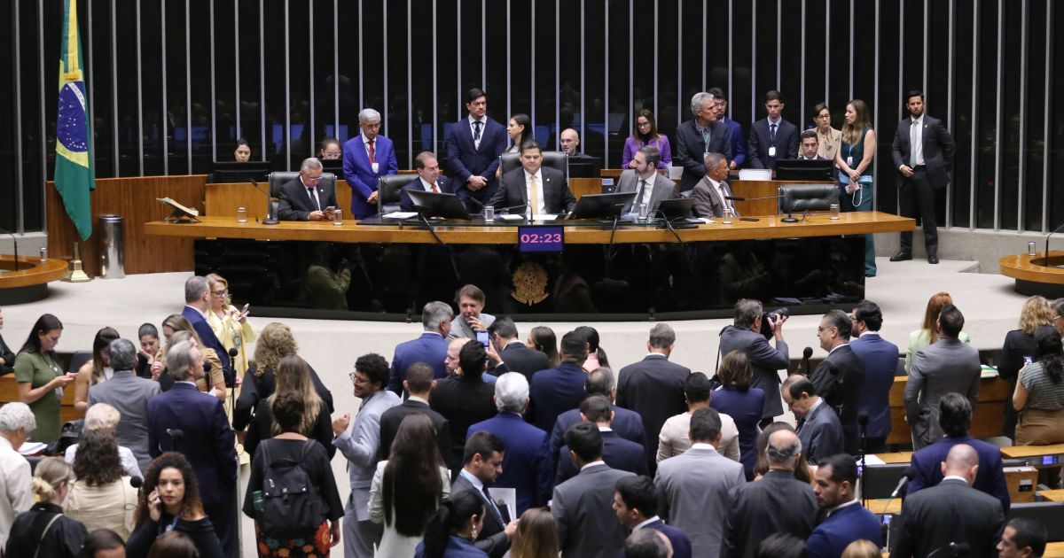 Governo não vê chance de Congresso restabelecer “taxa das blusinhas”