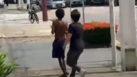 Vídeo: alunos de direito atacam morador de rua com taser em Belém
