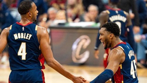 Harden e Mitchell lideram Cavs em vitória sobre Raptors