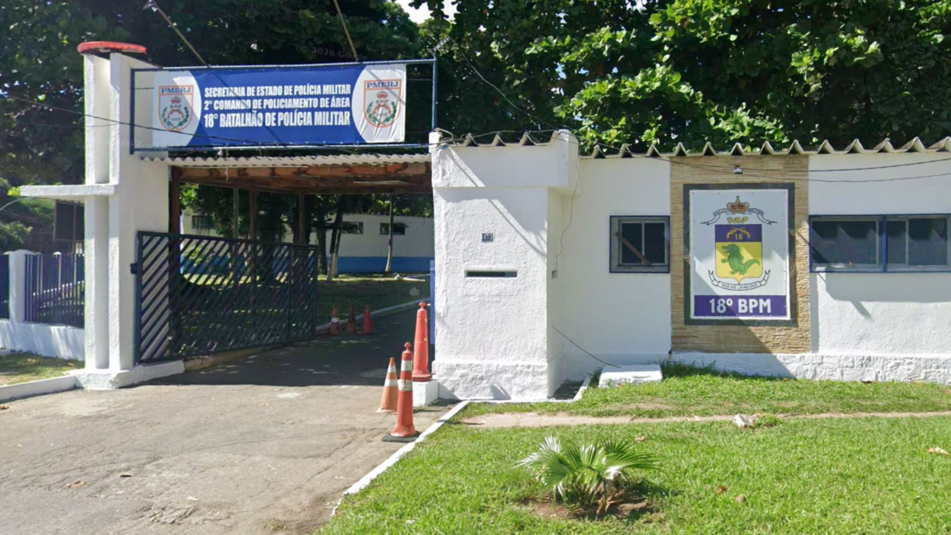 Criminosos usam drones e explosivos contra polícia em confronto no RJ