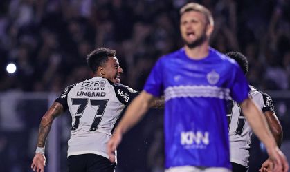 Lingard marcou o gol da vitória do Corinthians sobre o Barra-SC
