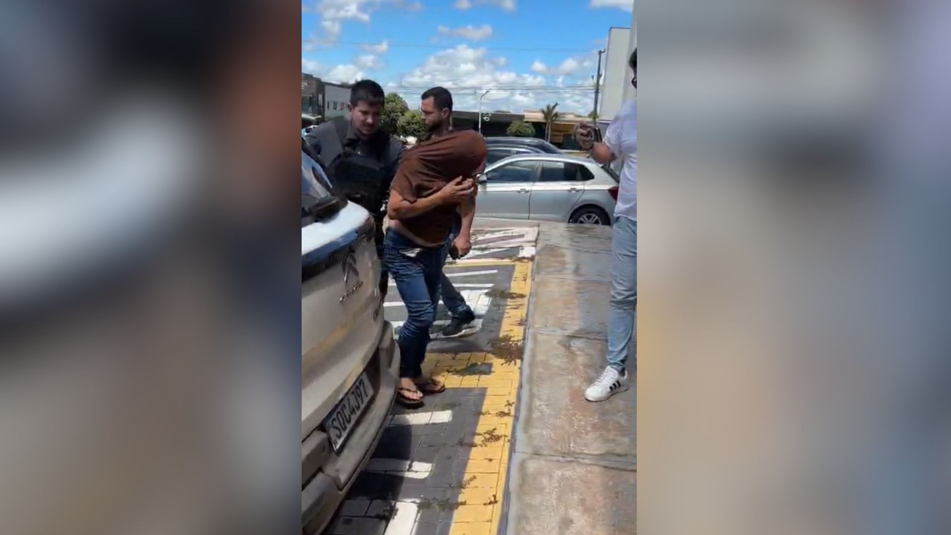 POLICIAL PRISÃO
