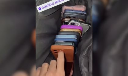 OSTENTAÇÃO DE CELULARES